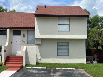 562 NW 98th Ct