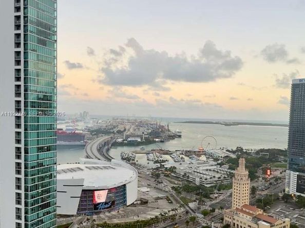 851 NE 1st Ave 3309, Miami FL 33132