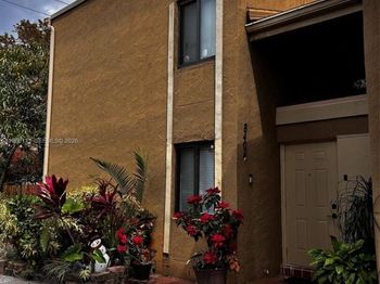 8404 N Missionwood Cir