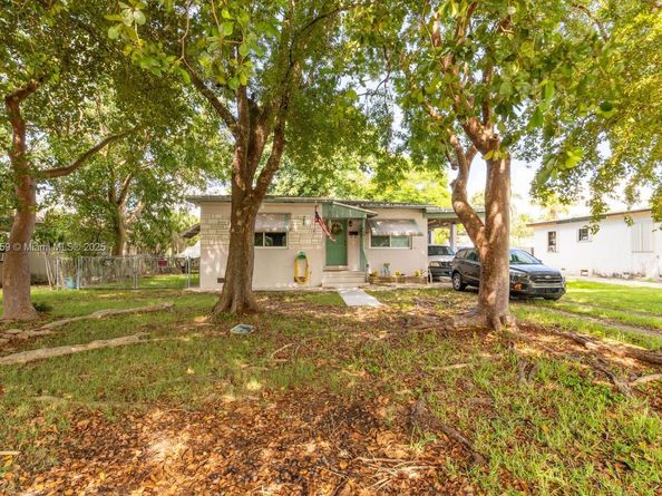 846 NW 3rd Ave, Homestead FL 33030