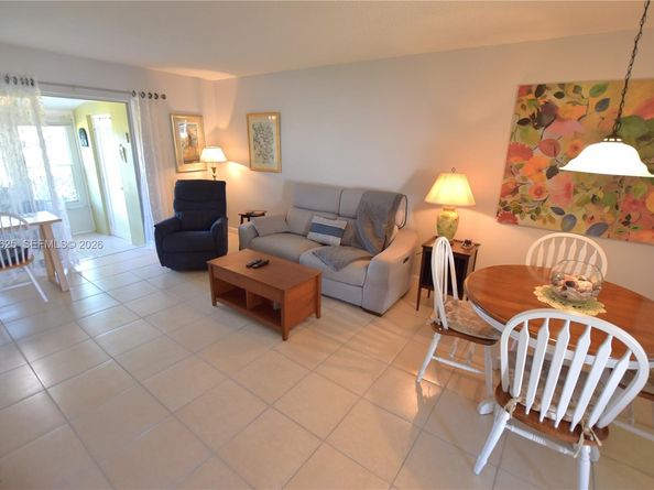 2672 E Emory Drive D, West Palm Beach FL 33415