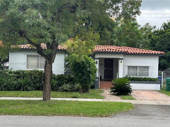 3410 SW 21st St, Miami FL 33145