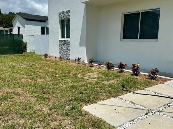 1741 NW 76th St, Miami FL 33147
