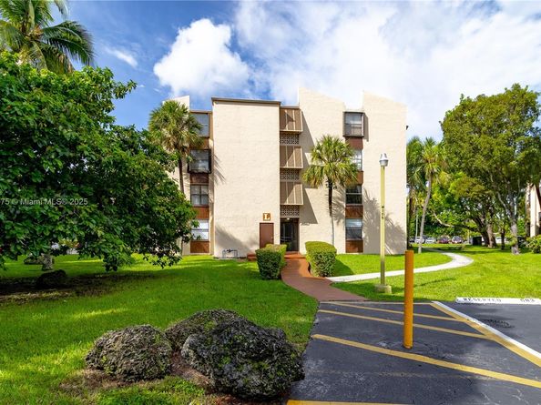 14611 N Kendall Dr 208L, Miami FL 33186