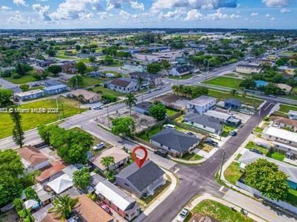 655 SW 5th St, Homestead FL 33030