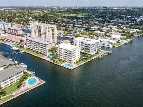 2881 NE 33rd Ct PHC, Fort Lauderdale FL 33306