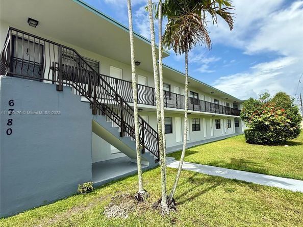 6780 SW 44th St 8, Miami FL 33155