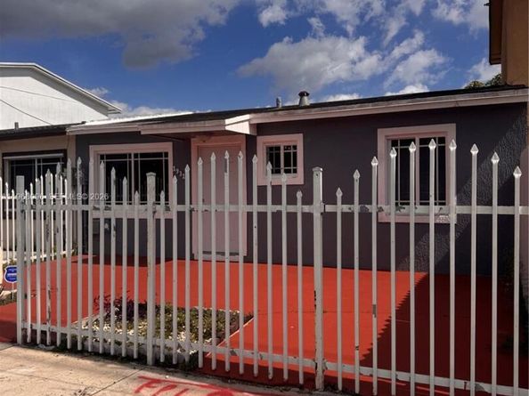 19317 NW 47th Ave, Miami Gardens FL 33055