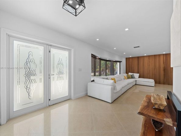 1144 Adams St, Hollywood FL 33019