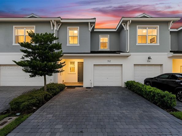 552 Parsons Way, Deerfield Beach FL 33442