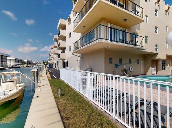 3860 NE 170th St 310, North Miami Beach FL 33160