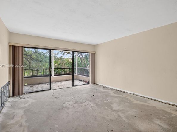 6060 S Falls Cir Dr 306, Lauderhill FL 33319