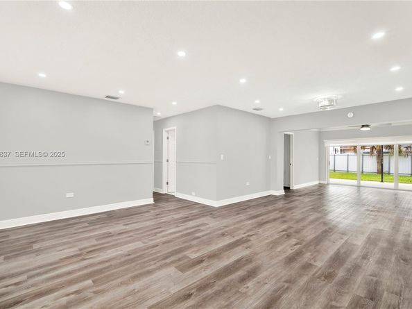 7932 Meridian St, Miramar FL 33023