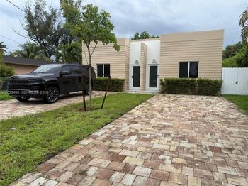 2938 NW 27th St