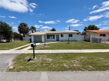 5373 W 10th Ct