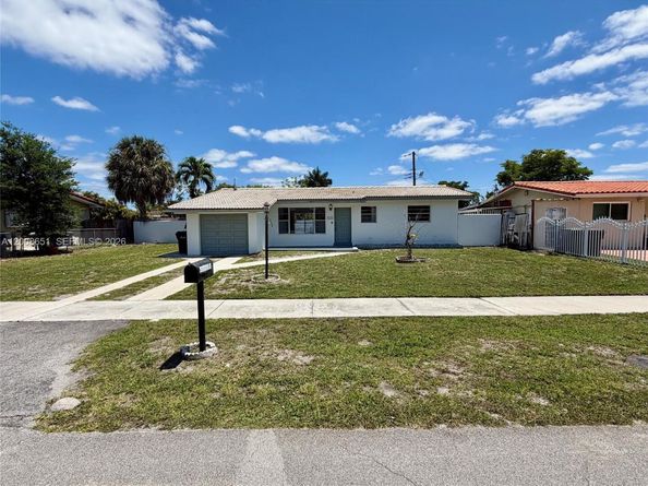 5373 W 10th Ct, Hialeah FL 33012