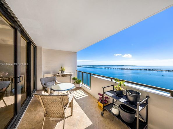 1581 Brickell Ave 2104, Miami FL 33129