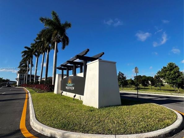 12429 NW 23rd Ct, Miami FL 33167