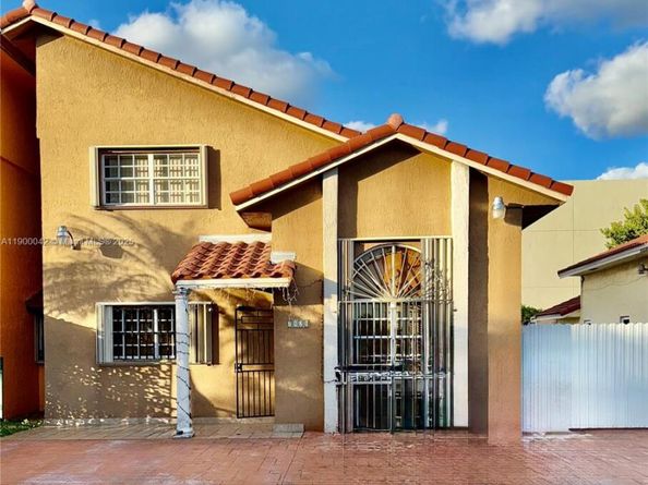 7821 SW 9th Ter, Miami FL 33144