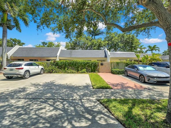 8120 SW 83rd St, Miami FL 33143