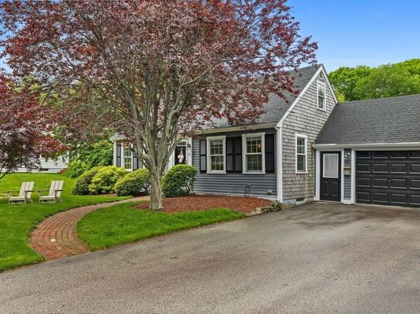 221 Central St, Hingham MA 02043