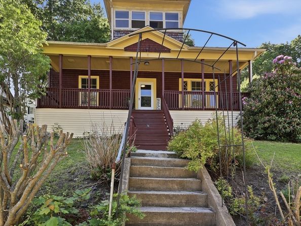 76 Grant St, Gardner MA 01440