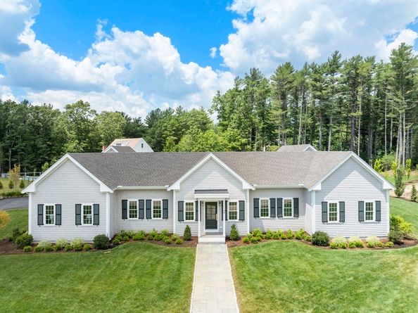 28 Teakettle Ln, Duxbury MA 02332
