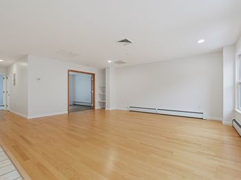 1 Davenport Street