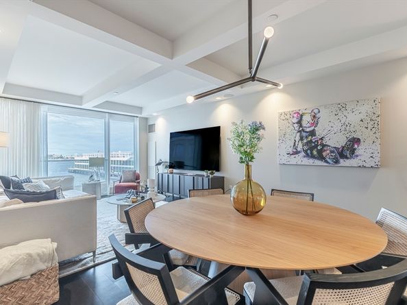 150 Seaport Blvd 6D, Boston MA 02210