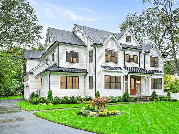 15 Peachtree Road, Lexington MA 02420