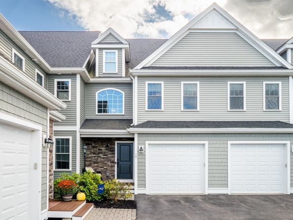 70 Lebaron Blvd 10, Lakeville MA 02347