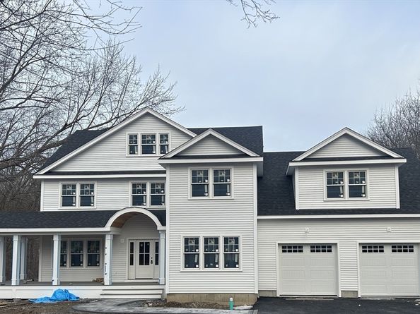 41 Winter St, Reading MA 01867