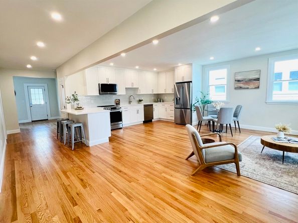 156-158 Waverley Street 158, Belmont MA 02478