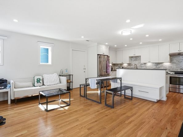 676 Huron Ave 44, Cambridge MA 02138