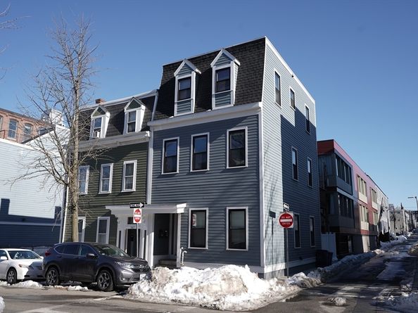 365 E St, Boston MA 02127