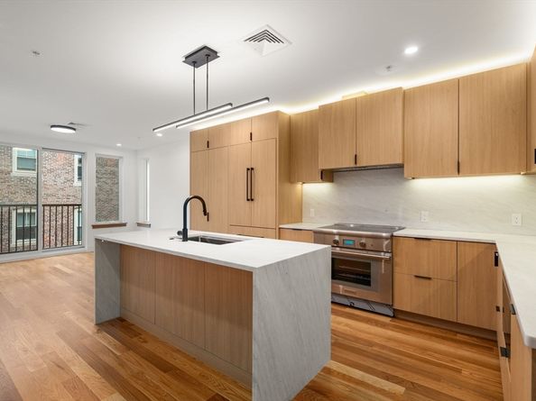 58 Kent U302, Brookline MA 02445