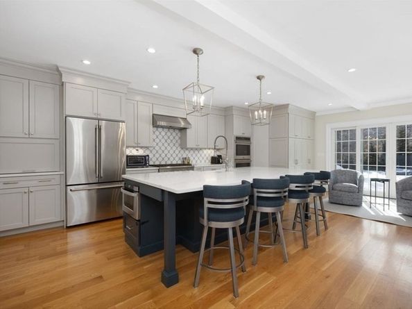 1 Squirrel Hill Lane, Hingham MA 02043