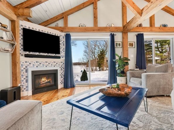 10 Old Rowley Rd, Newbury MA 01951