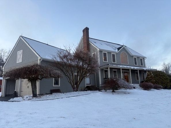 94 E Charlton Rd, Spencer MA 01562