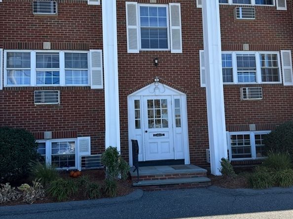 98 Main St G2, Stoneham MA 02180