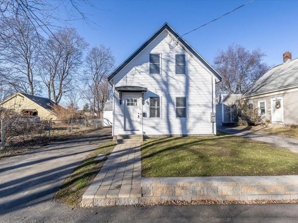 12 Franklin St, Weymouth MA 02188
