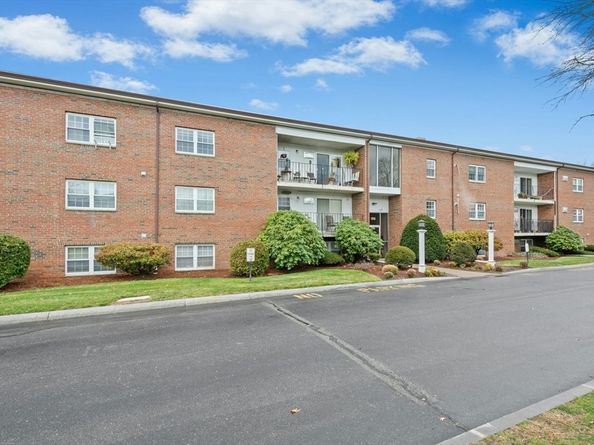 155 Milk St 5, Westborough MA 01581