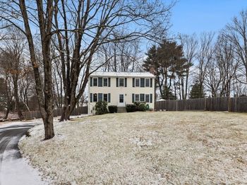13 Plain St