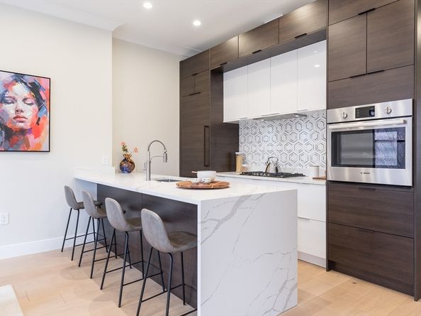 577 Massachusetts C, Boston MA 02118