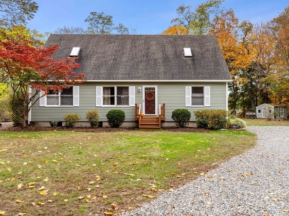 21 Hammond Street, Rowley MA 01969