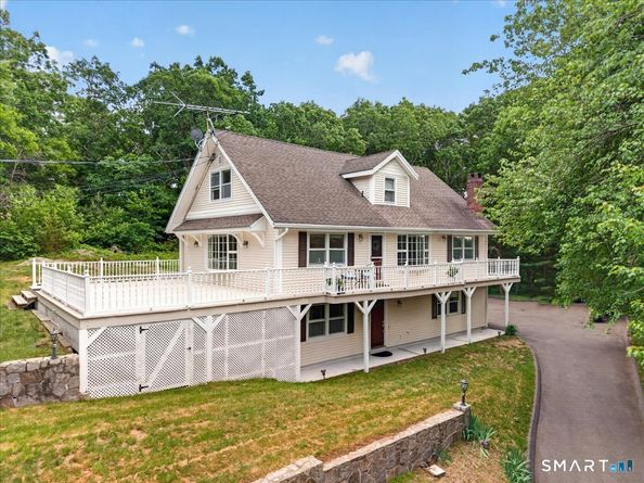 22 Cloverdale Avenue, Shelton CT 06484