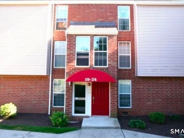 24 Heather Ridge 24, Shelton CT 06484