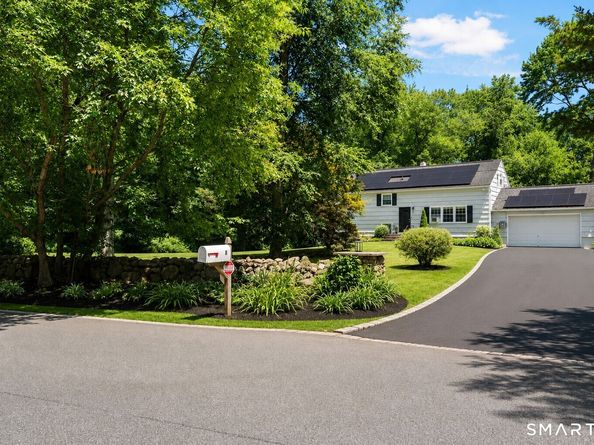 8 Ground Pine Road, Wilton CT 06897