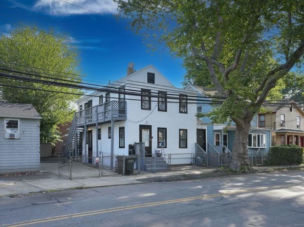 33 Granfield Avenue, Bridgeport CT 06610