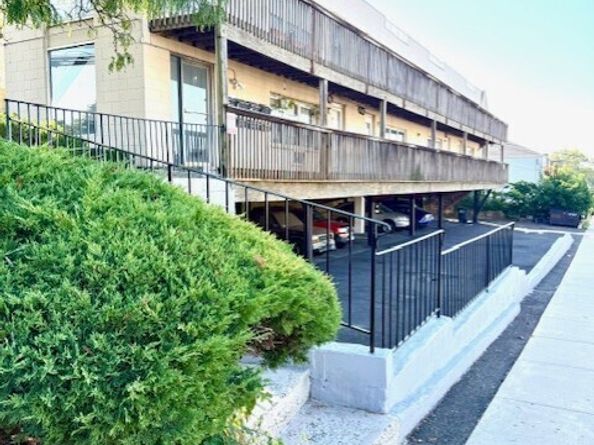 8 Wardwell Street APT 6, Stamford CT 06902